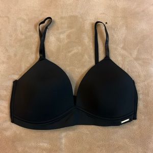 ❗️Amazing wire-free bra - NWOT❗️